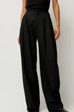 Adjustable Pants in Black