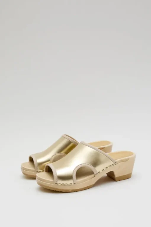 Alexis Clog on Mid Heel in Gold