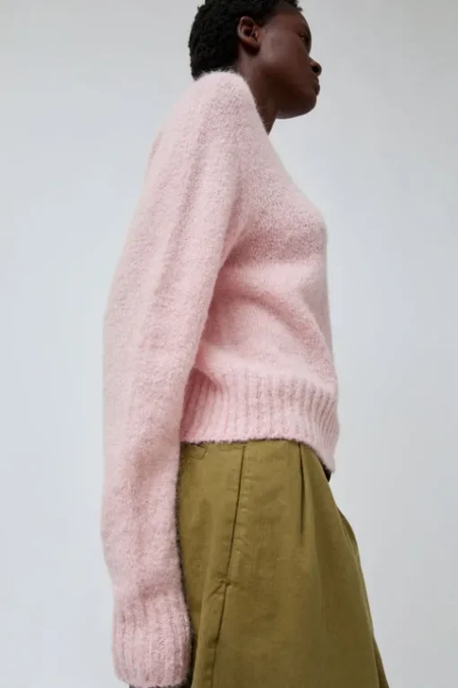 Alpaca Pullover Sweater in Baby Pink