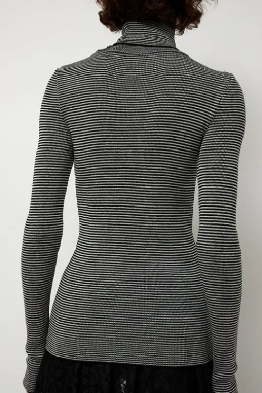 Alpha Rollneck in Espresso Fine Stripes