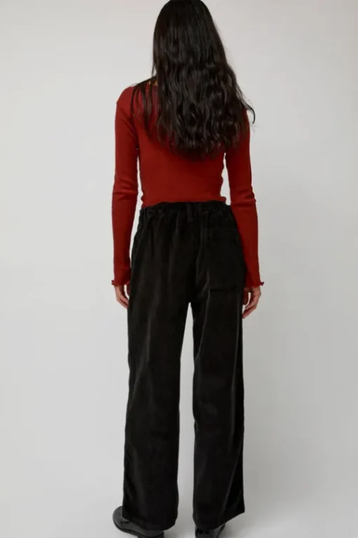 Altru Pants in Black Corduroy