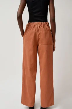 Altru Pants in Brick