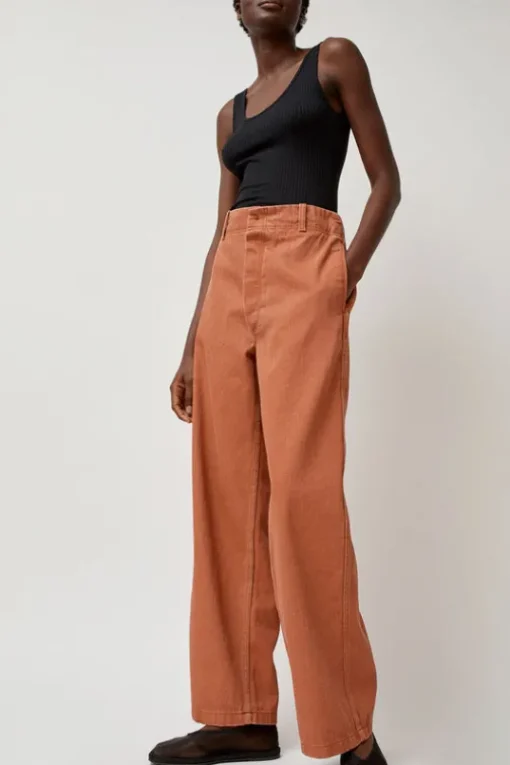 Altru Pants in Brick