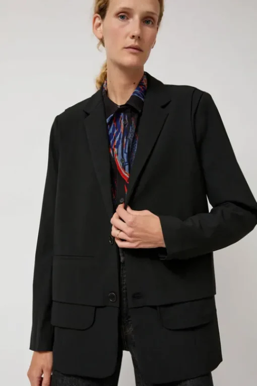 Ants Blazer in Black
