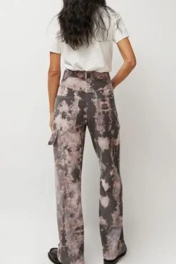 Avery Jean in Dusty Pink