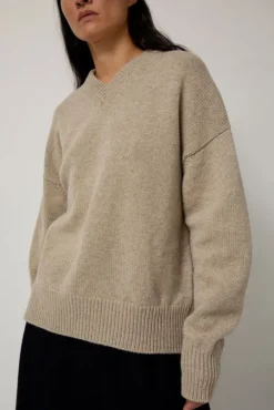 Balla Slouch V Neck Sweater in Beige