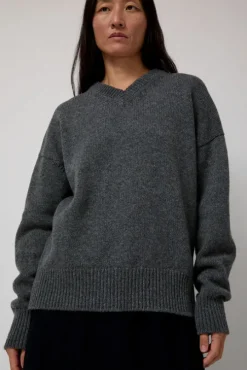 Balla Slouch V Neck Sweater in Derby Grey