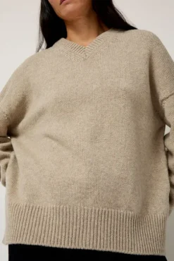 Balla Slouch V Neck Sweater in Beige