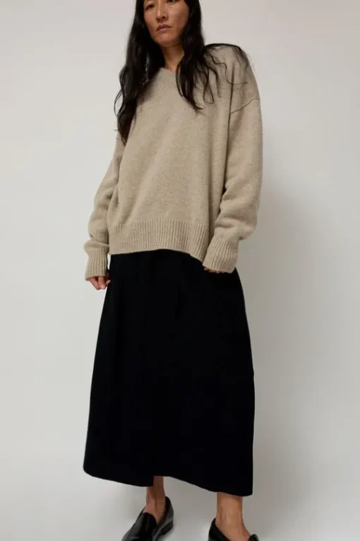 Balla Slouch V Neck Sweater in Beige