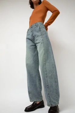 Barrel Denim Pants in Light Blue