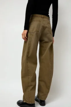 Barrel Denim Pants in Mocha