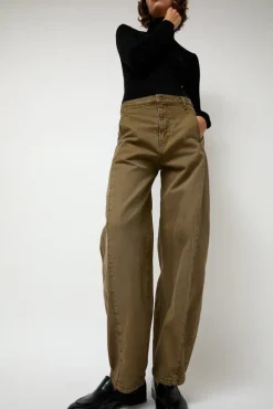 Barrel Denim Pants in Mocha