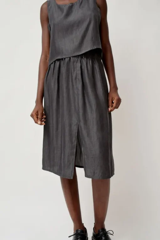 Basic Skirt in Black Tencel