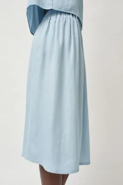 Basic Skirt in Light Blue Tencel