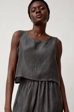 Basic Tank in Black Tencel