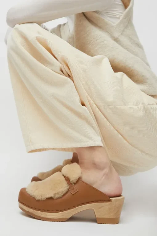 Billie Fur Clog on Mid Heel in Palomino