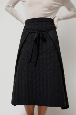 Bind Skirt in Black