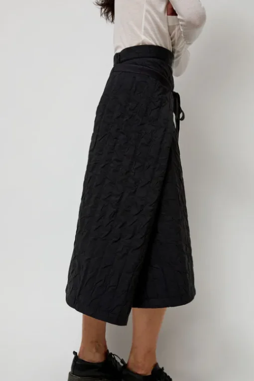 Bind Skirt in Black