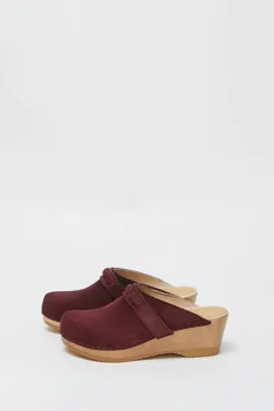 Bridget Clog on Mid Wedge in Burgundy Suede