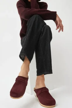 Bridget Clog on Mid Wedge in Burgundy Suede