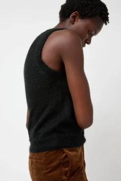 Carol U-Neck Vest in Black