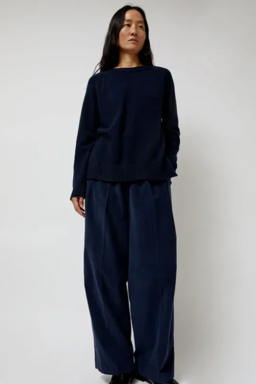 Cashmere Blend Crewneck Knit in Navy