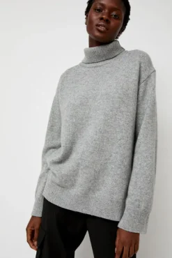 Cashmere Blend High Neck Knit in Gray