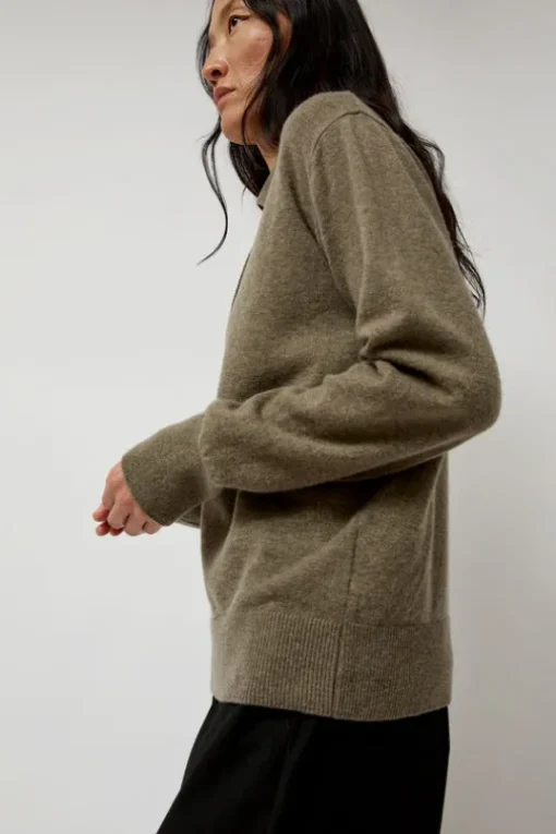 Cashmere Blend Polo Sweater in Greige