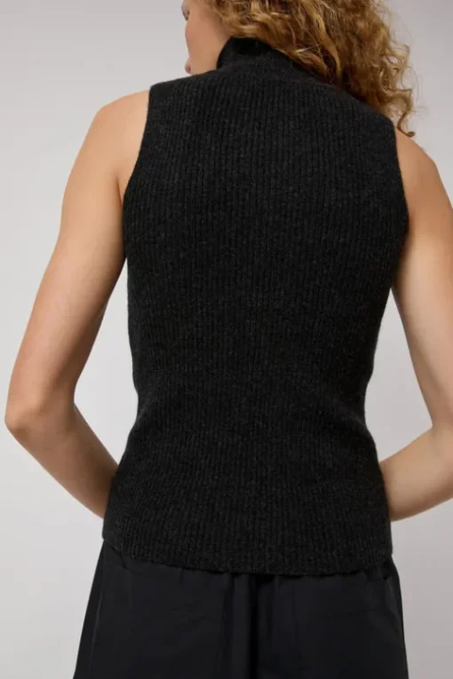 Cashmere Mock Collar Rib Top in Black Melange