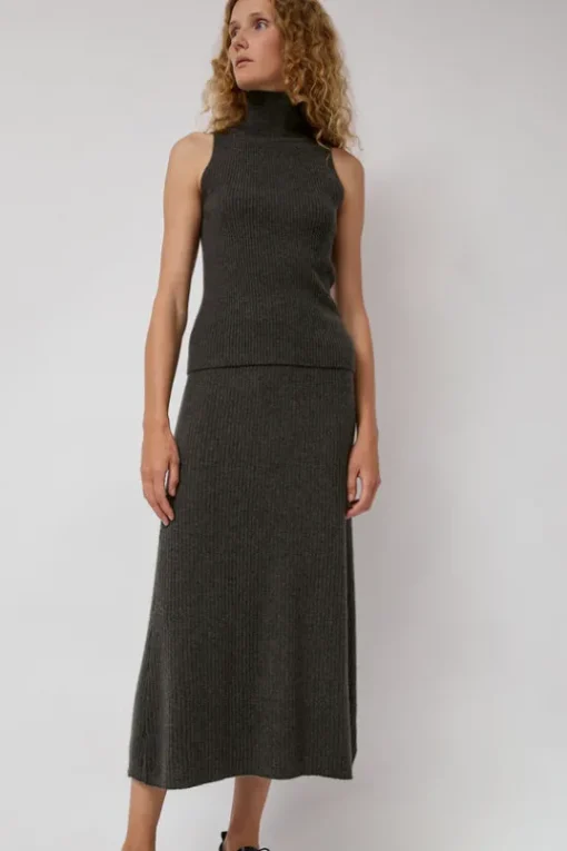 Cashmere Mock Collar Rib Top in Olive Melange