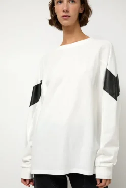 Chevron Raglan Tee in White