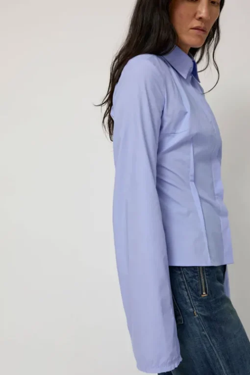 Cila Fitted Shirt in Blue