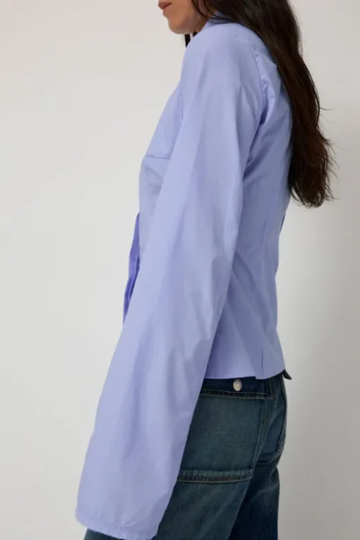 Cila Fitted Shirt in Blue