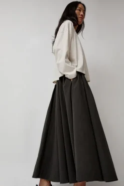 Circle Skirt in Dark Grey