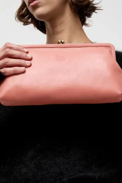 Classic Clutch in Grapefruit