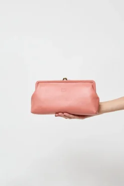 Classic Clutch in Grapefruit