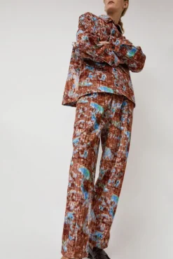 Claus Pants in Brown Hay Field