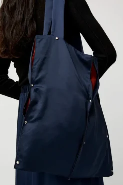 Clavo Bag in Blue Black