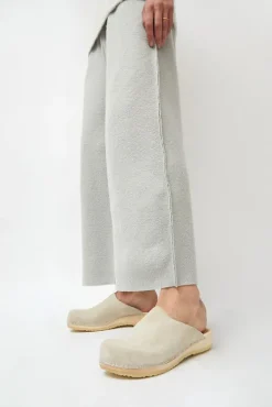 Contour Clog on Flat Base in Chalk Suede