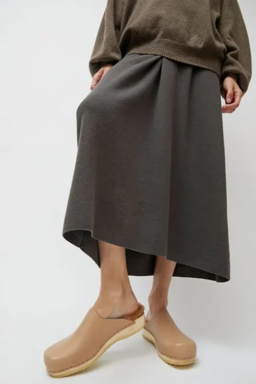 Contour Clog with Shearling on Flat Base in Camel