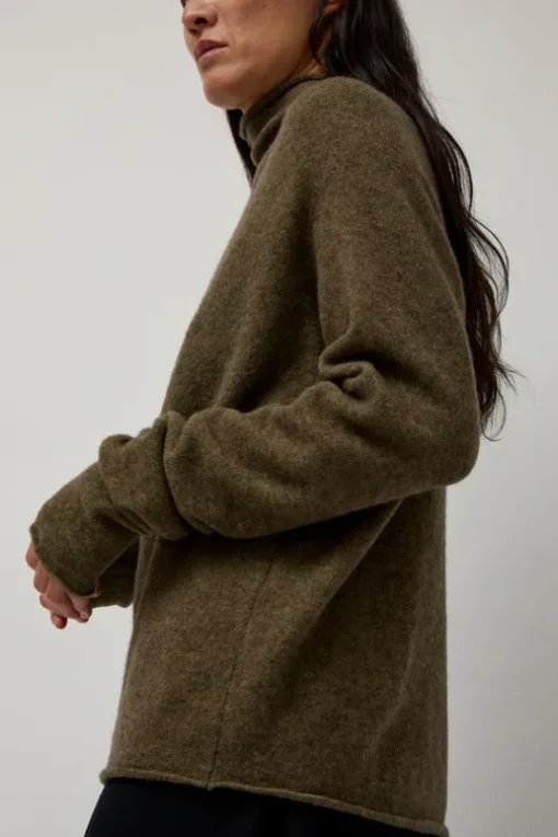 Daily Sweater in Forest Green