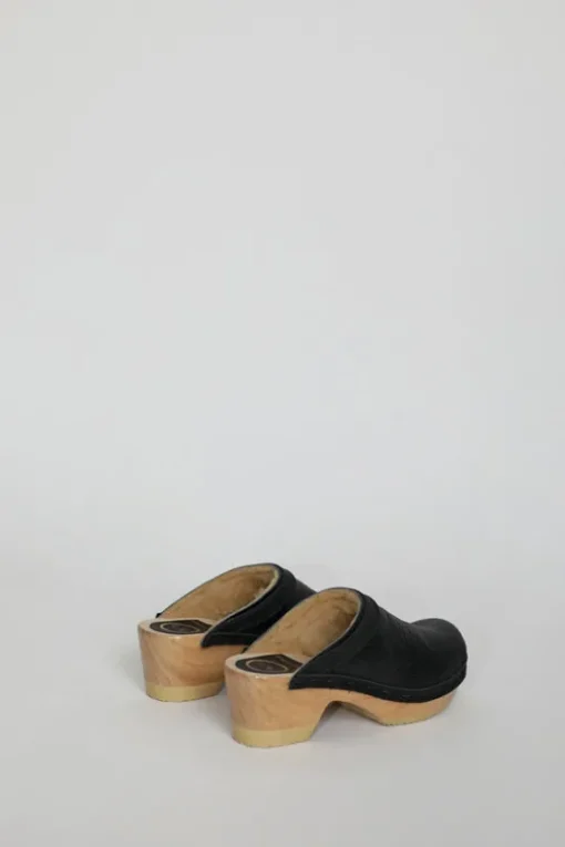 Dakota Shearling Clog on Mid Heel in Ink Aviator