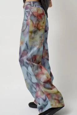 Dante Jean in Barbed Floral