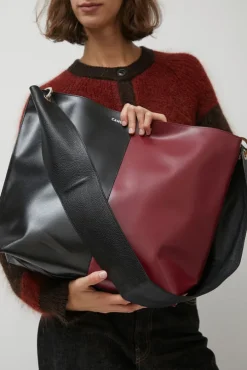 Diagonal Bigout Bag in Black and Burgundy