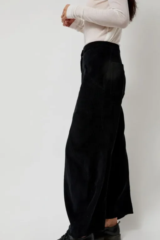 Digi Corduroy Pants in Black