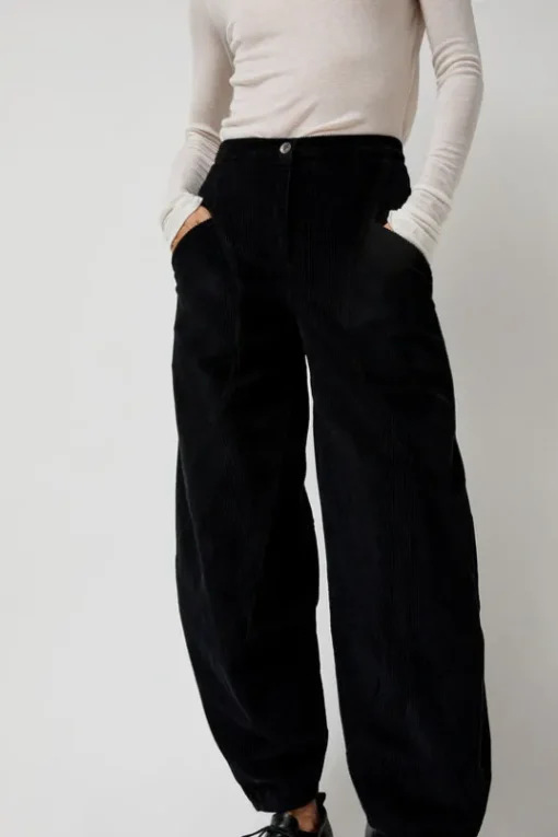 Digi Corduroy Pants in Black