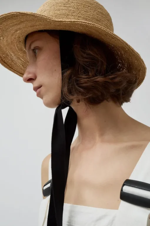Duke Alessio Hat in Natural with Black