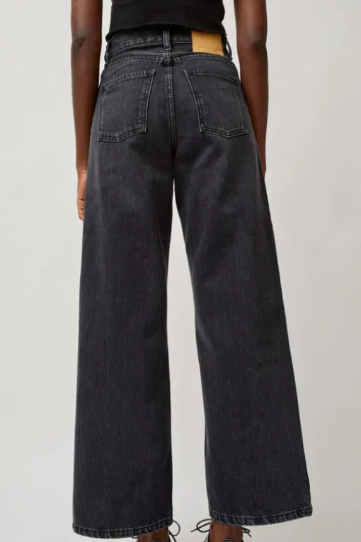 Elissa High Wide Jean in Stil Black