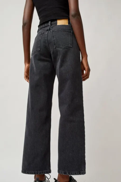 Elissa High Wide Jean in Stil Black