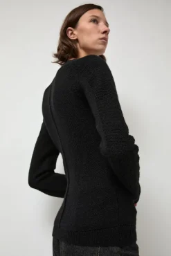 Elle Thermal in Black